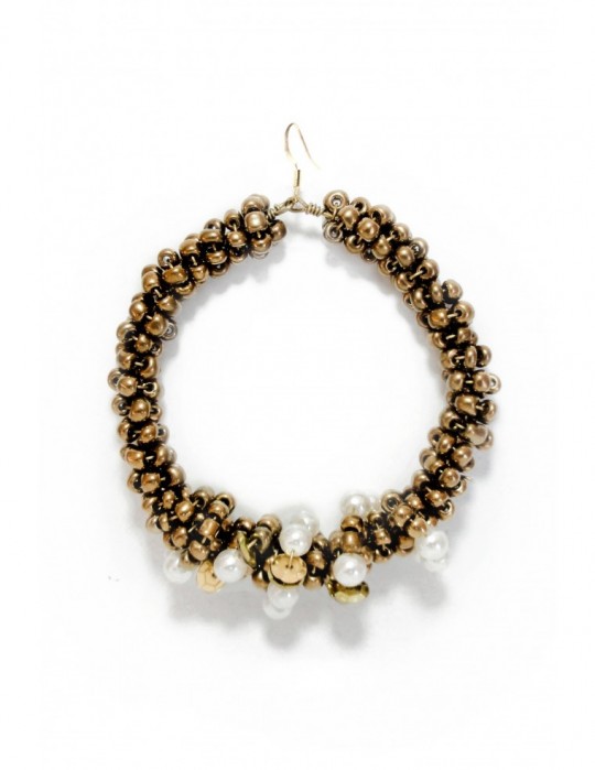 GOLD OVERGROWN BY PEARLS Selepceny